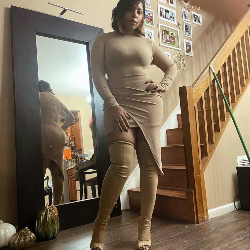FashionNova tan spandex dress. Sz M, features mock wrap asymmetrical skirt.